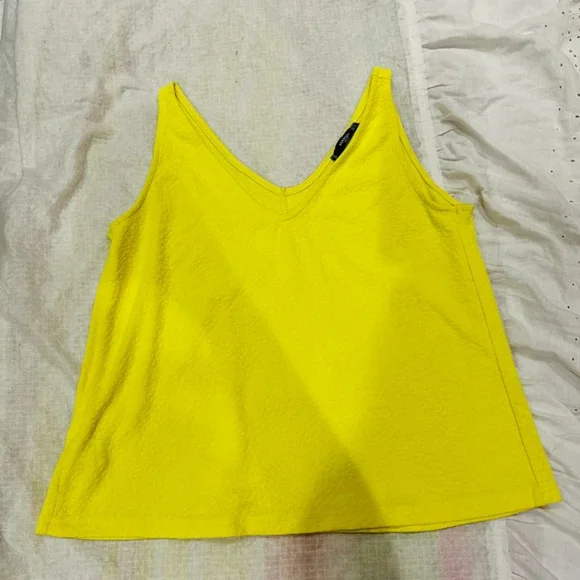 MANGO yellow textured top - Picture 7 of 15